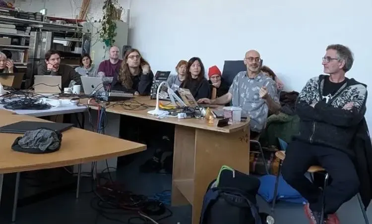 Giving a talk to the Generative Kunst class at UdK Speaking at UDK Generative Kunst