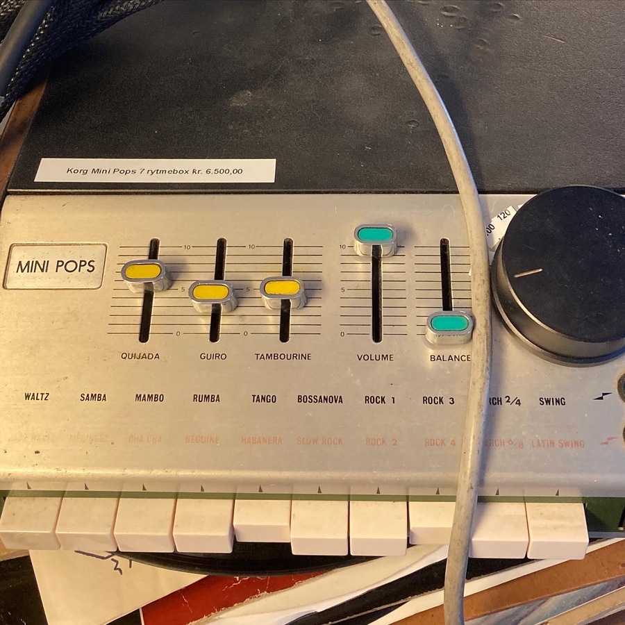 MINI Pops old sequencer from the 70s or 80s