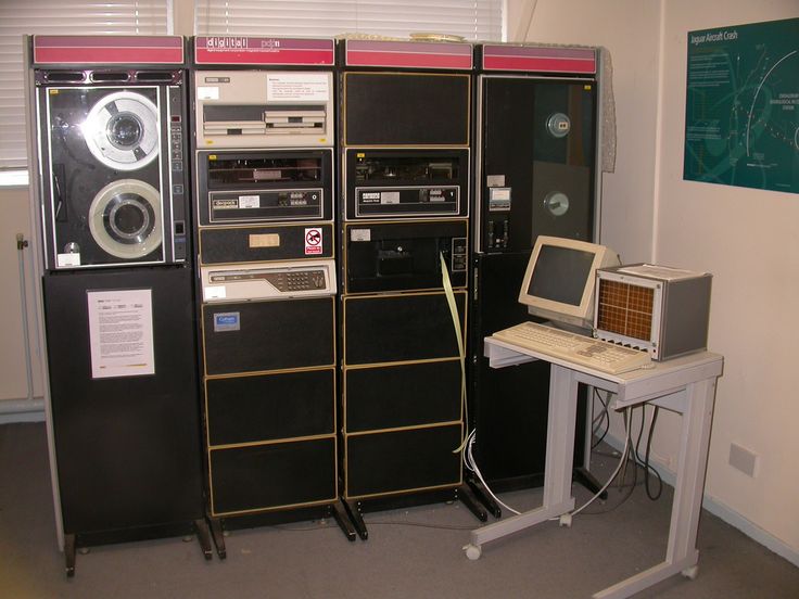 PDP-11 mainframe computer